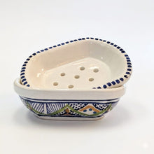 Laden Sie das Bild in den Galerie-Viewer, Seifenschale handmade
