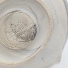 Laden Sie das Bild in den Galerie-Viewer, Vase von Rosenthal
