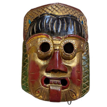 Laden Sie das Bild in den Galerie-Viewer, Vintage Holzmaske
