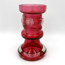 Laden Sie das Bild in den Galerie-Viewer, Vase von Hutschenreuther

